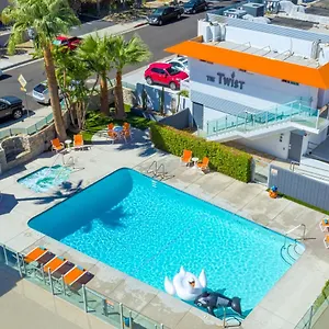The Twist 3*, Palm Springs USA